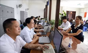 Bộ máy cấp xã mới vận hành thông suốt