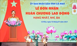 Phó Chủ tịch nước dự họp mặt kỷ niệm 93 năm Ngày thành lập Đảng tại Cà Mau