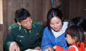 Thắp sáng nơi biên cương - Bài 1: Điểm tựa vững chắc của học sinh vùng cao