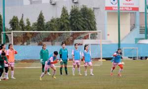 Đội tuyển bóng đá U19 nữ quốc gia chuẩn bị huấn luyện cho giải Đông Nam Á