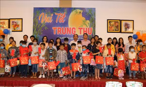 Trung thu ấm áp đến với trẻ em có hoàn cảnh khó khăn ở Cần Thơ