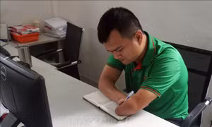 Nghị lực sống truyền cảm hứng của chàng trai khuyết tật tại Gia Lai