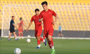 Vòng loại World Cup 2022: Tiến Linh tạo khác biệt ở UAE