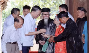 Chủ tịch nước Tô Lâm: Gia đình là nền tảng vững chắc cho sự trường tồn của dân tộc