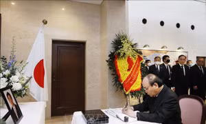 Chủ tịch nước lên đường sang Nhật Bản dự Lễ Quốc tang cố Thủ tướng Nhật Bản Abe Shinzo