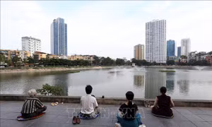 Hà Nội tổ chức thêm hai không gian đi bộ đêm tại khu vực hồ Ngọc Khánh và hồ Trúc Bạch