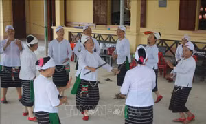 Bảo tồn văn hóa cồng chiêng đồng bào dân tộc Thổ ở Nghệ An