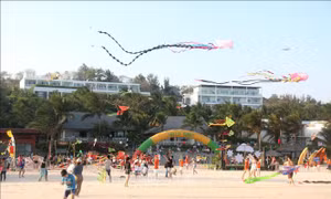 Sôi động lễ hội thả diều trên bãi biển tại Phan Thiết, Bình Thuận