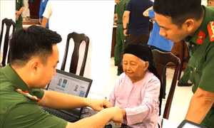 Mở lối hành trình gọi tên 'các vì sao đất nước'