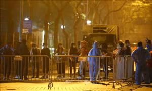 Những người giữ nhịp sống bình yên ở khu cách ly phòng COVID-19