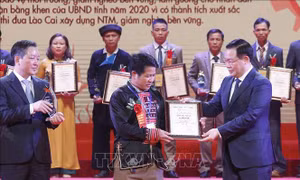 Chủ tịch Quốc hội dự Lễ tôn vinh nông dân Việt Nam xuất sắc năm 2021