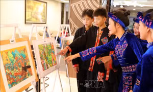 Lan tỏa tình yêu quê hương đất nước thông qua vẽ tranh về Chiến thắng Điện Biên Phủ