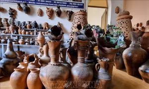 Sức sống mới ở làng gốm cổ Bàu Trúc