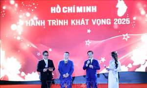 Giao lưu điển hình học và làm theo tấm gương của Bác