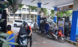 Giá xăng giảm nhẹ từ 15 giờ chiều 16/9