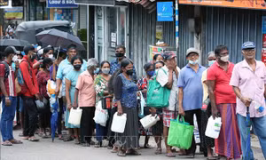Sri Lanka định ngừng in tiền khi lạm phát tăng vọt lên gần 60%