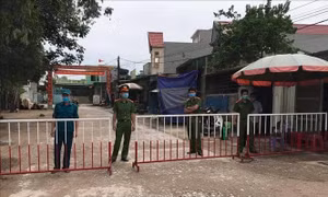 Tạm đình chỉ công tác quyền chủ tịch phường ở Sầm Sơn vì lơ là chống dịch
