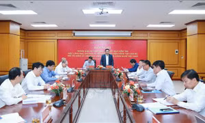 Tập trung xây dựng đội ngũ cán bộ khoa học đủ phẩm chất, năng lực
