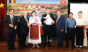 Kỷ niệm 100 năm Quốc khánh Cộng hòa Romania