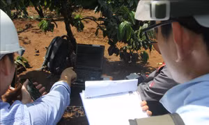 Đo rung chấn tại khu vực thi công đường Hồ Chí Minh làm căn cứ xác định đền bù người dân