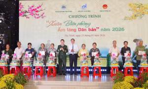 Agribank Chi nhánh Long An đồng hành cùng chương trình 'Xuân Biên phòng ấm lòng dân bản' tỉnh Tây Ninh