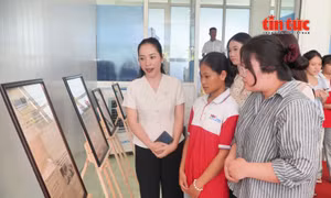 50 năm Thành phố mang tên Bác qua những trang báo ghi dấu thời gian