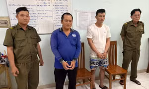 Bắt nhóm sản xuất nước uống giả thương hiệu nổi tiếng ở TP Hồ Chí Minh