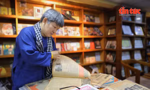 Người lưu giữ những trang báo ghi dấu ngày Thành phố mang tên Bác