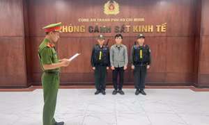 TP Hồ Chí Minh khởi tố bị can bán giày dép giả, thu lợi hơn 3,5 tỷ đồng