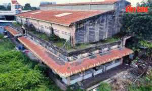 Cận cảnh hai khu chợ tiền tỷ tại TP Hồ Chí Minh bị bỏ hoang sau hai thập kỷ 