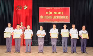 Hải đoàn 42 nâng cao nhận thức cho người dân xây dựng nghề cá bền vững