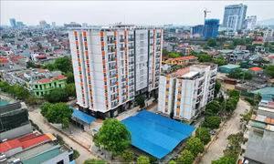 Nhà ở công nhân: Nên bán hay cho thuê?