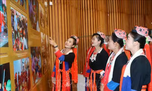 Triển lãm chuyên đề 'Độc đáo lễ cấp sắc người Dao Thanh Y'