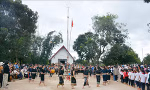 Vui Lễ hội mừng lúa mới với đồng bào dân tộc Xơ Đăng