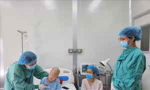 Hai ca bệnh ghép tủy đồng loại đầu tiên tại miền Trung - Tây Nguyên xuất viện