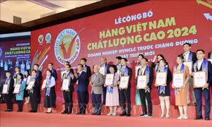 529 doanh nghiệp được trao Chứng nhận hàng Việt Nam chất lượng cao do người tiêu dùng bình chọn