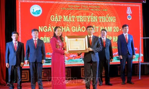 Trường ĐH Nông lâm (ĐH Thái Nguyên) đón nhận Huân chương Độc lập hạng Nhì