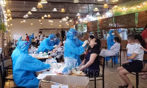 Tỷ lệ người dân Việt Nam hài lòng với các biện pháp kiểm soát đại dịch COVID-19 cao nhất thế giới