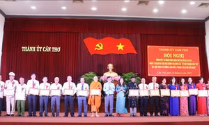 Học và làm theo Bác: Tạo chuyển biến mạnh mẽ về nhận thức và hành động