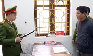 Đề nghị truy tố bị can lợi dụng quyền tự do dân chủ xâm phạm lợi ích của Nhà nước
