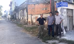 Trên đường Lâm Hồng Long