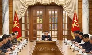 Nhà lãnh đạo Kim Jong-un chủ trì cuộc họp Bộ Chính trị Ban Chấp hành trung ương Đảng Lao động Triều Tiên