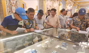 147 cổ vật triều Nguyễn hội tụ tại Kinh thành Huế