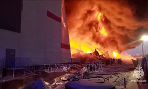 Nga: Cháy lớn tại kho hàng ở thành phố St. Petersburg