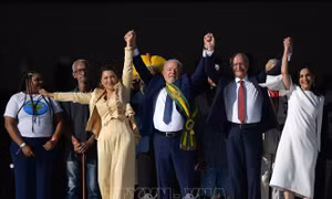 Tân Tổng thống Brazil thực hiện một loạt thay đổi chính sách theo cam kết tranh cử