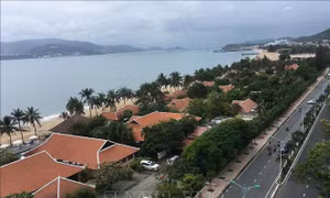 Buộc Khu nghỉ mát Evason Ana Mandara Nha Trang dừng đón khách lưu trú 