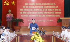 Chủ tịch Quốc hội Vương Đình Huệ kiểm tra công tác chuẩn bị bầu cử tại Hải Phòng
