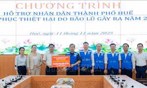 Thành phố Hồ Chí Minh hỗ trợ Huế 20 tỷ đồng khắc phục bão lũ