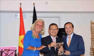 Ủng hộ nạn nhân da cam Việt Nam từ Giải golf Vietnam Ambassador’s Cup 2023 