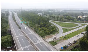 Xử phạt 4 lái xe ô tô biển Quảng Ninh che biển số để 'né' phạt nguội 